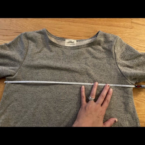 SOLD ELSEWHERE Blondie Apparel Sweater - Picture 6 of 8